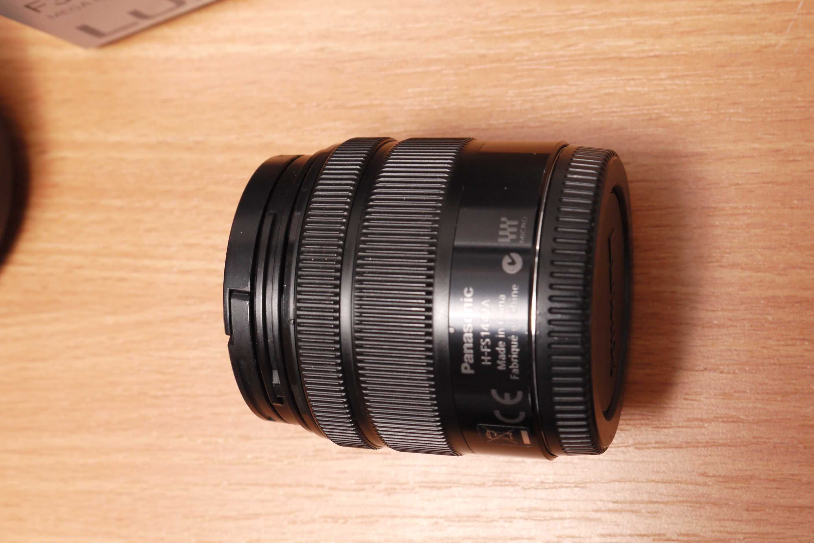 Lumix H-FS1442A F.5-5.6 II ASPH metalowy bagnet