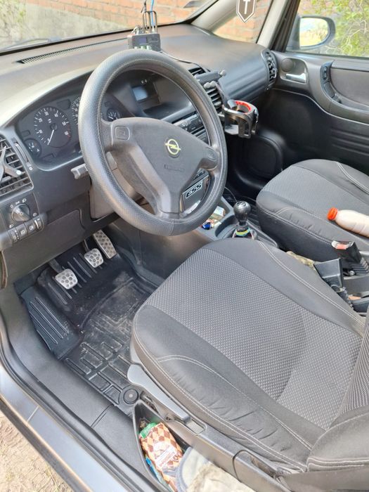Продам Opel zafira .