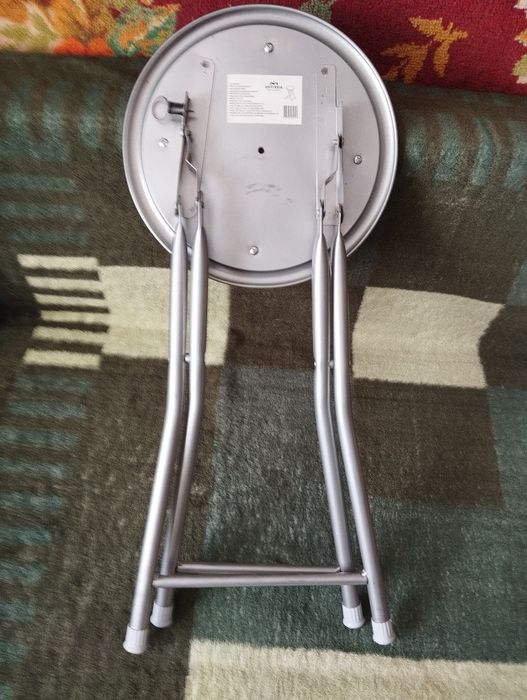 Табурет раскладной Button