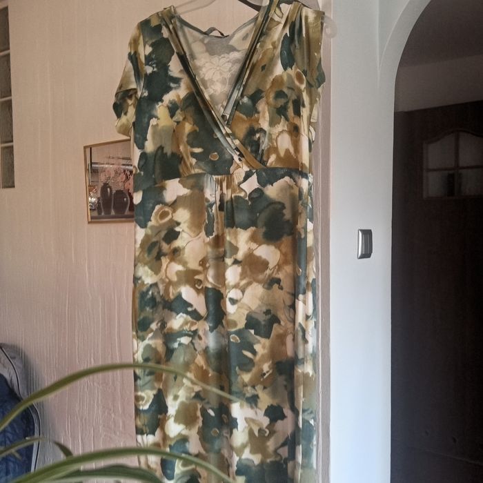 Sukienka z krótkim rękawem