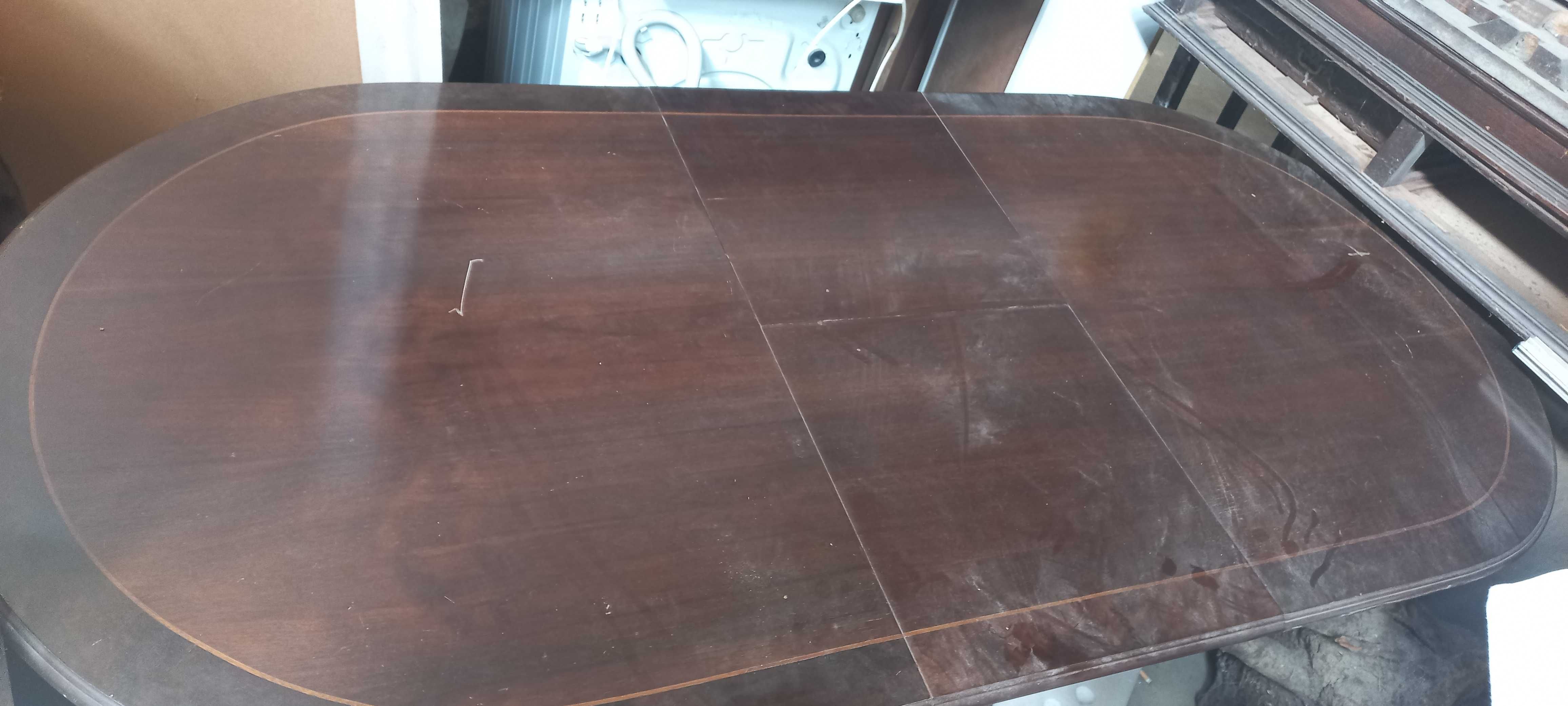 Mesa de sala de jantar extensível + 8 cadeiras