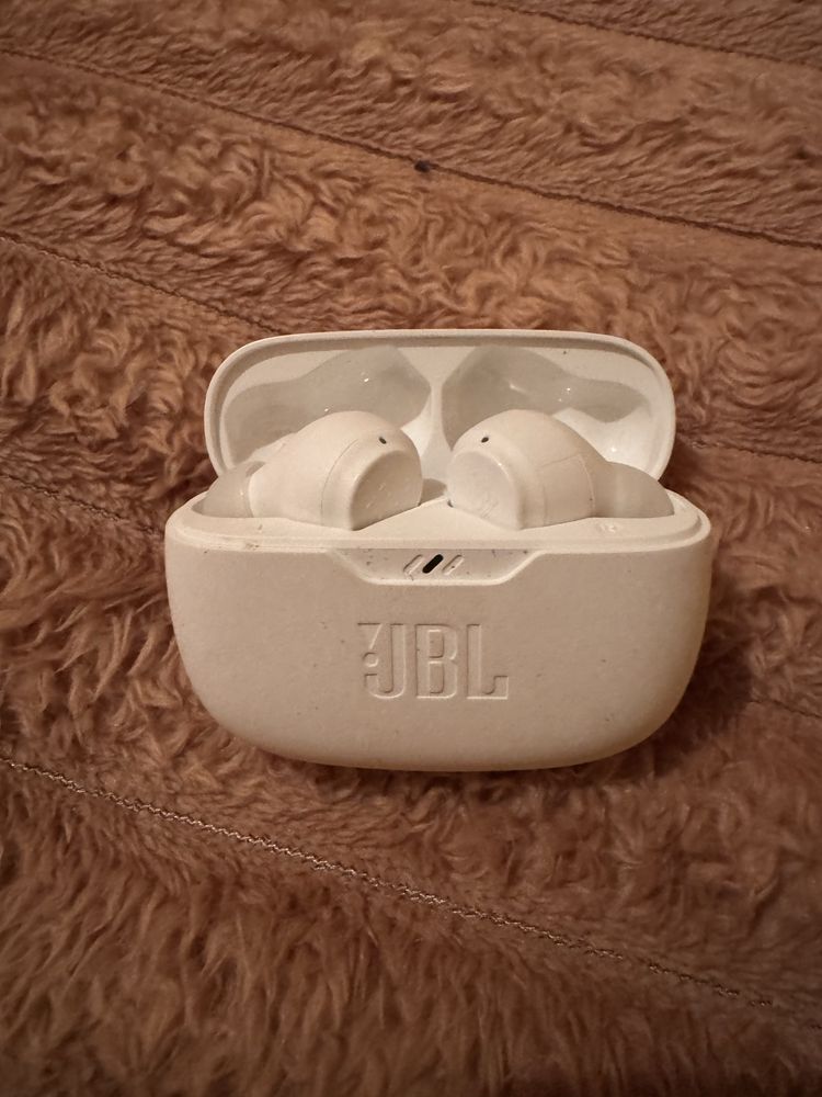 Безпровідні навушники JBL Wave Beam White (JBLWBEAMWHT)