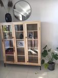 Piękna witryna biblioteczka komoda na zastawę czy książki