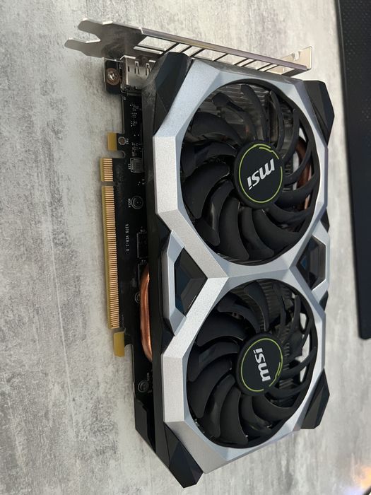 Видеокарта GTX 1660 звичайна