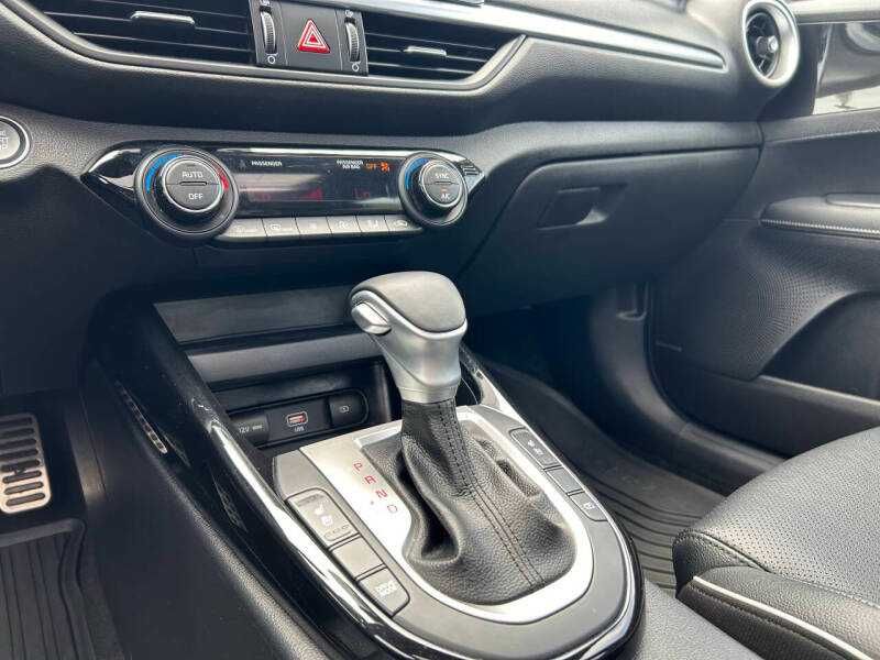 2022 Kia Forte GT Line