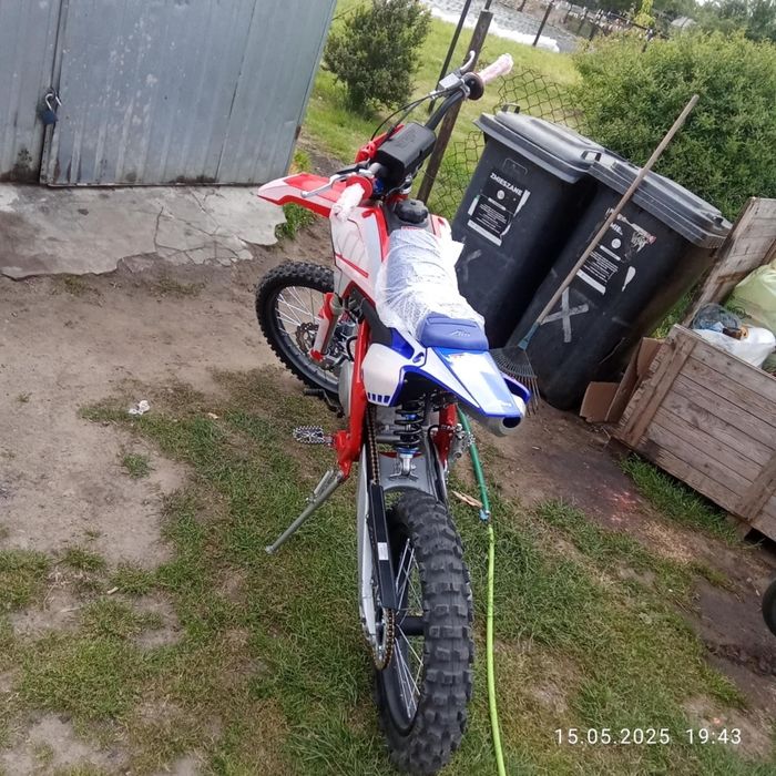 Cross Motocross 150cc Apollo Thunder Top