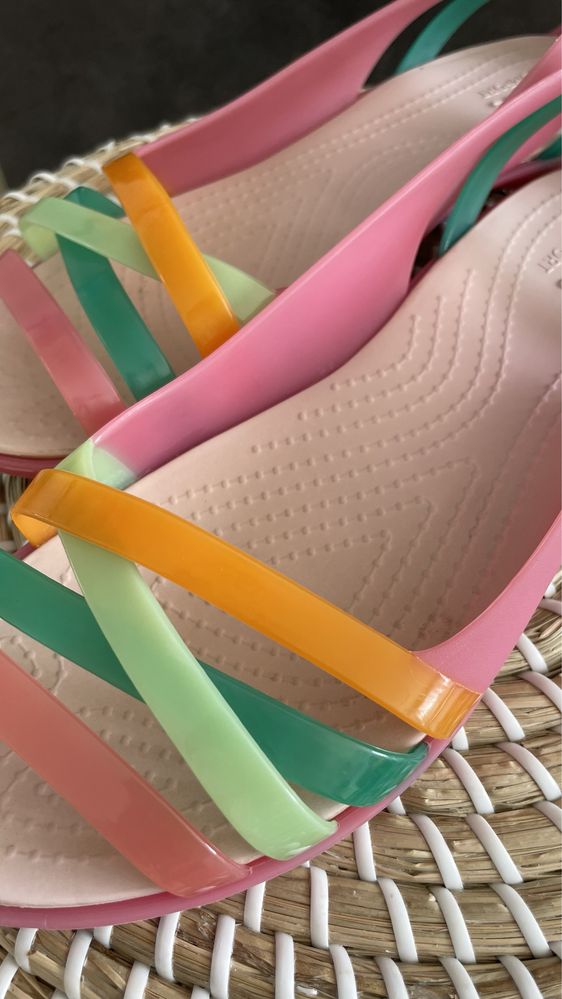 Crocs sandały Isabella Huarache 2 Flat Pink/Rose Dust W7 37/38