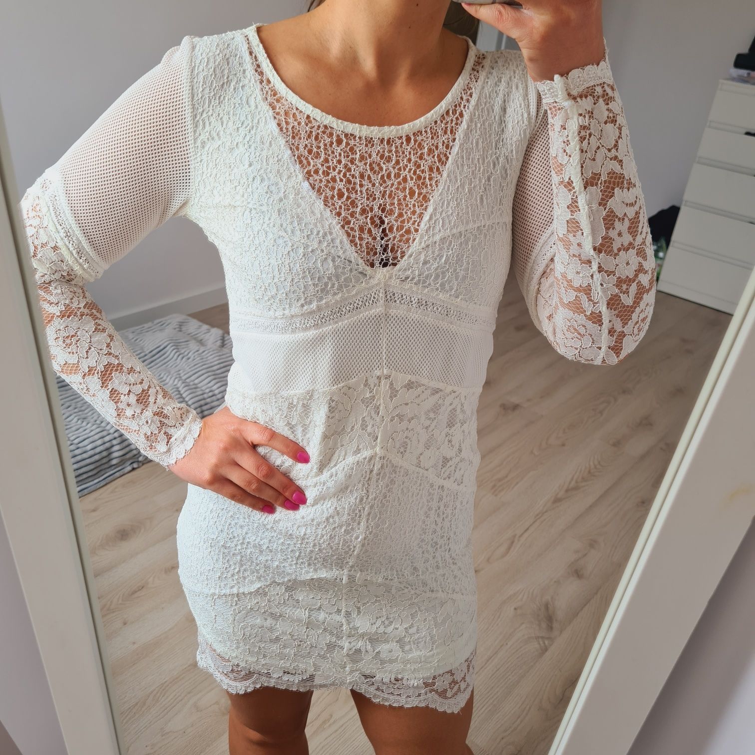 Biała koronkowa sukienka od h&m