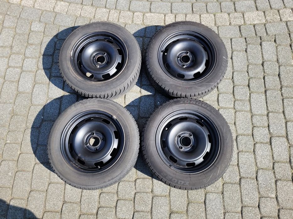 Komplet felg z oponami