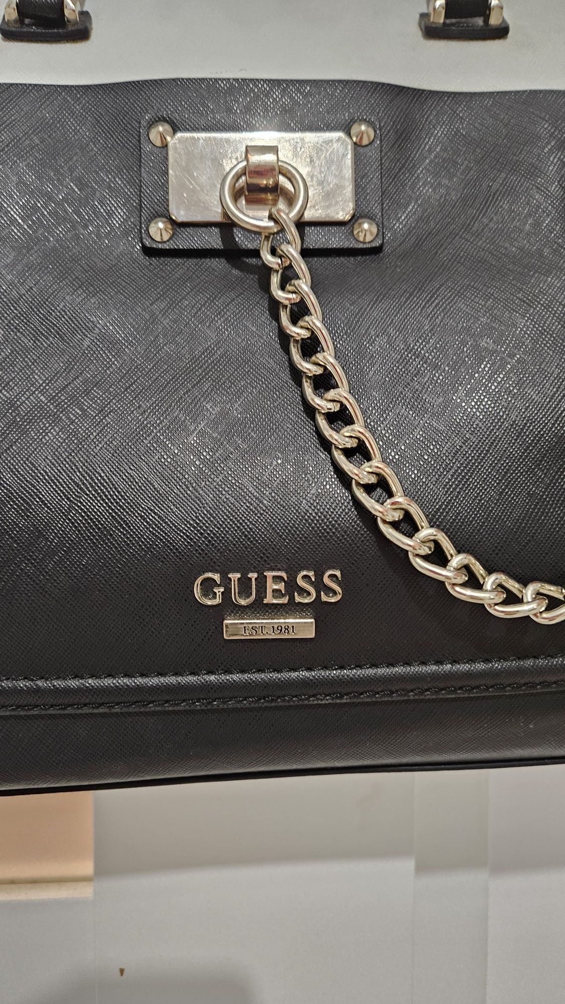 Torba czarna torebka biała guess z łańcuszkiem ekwgabcja dysk shopper