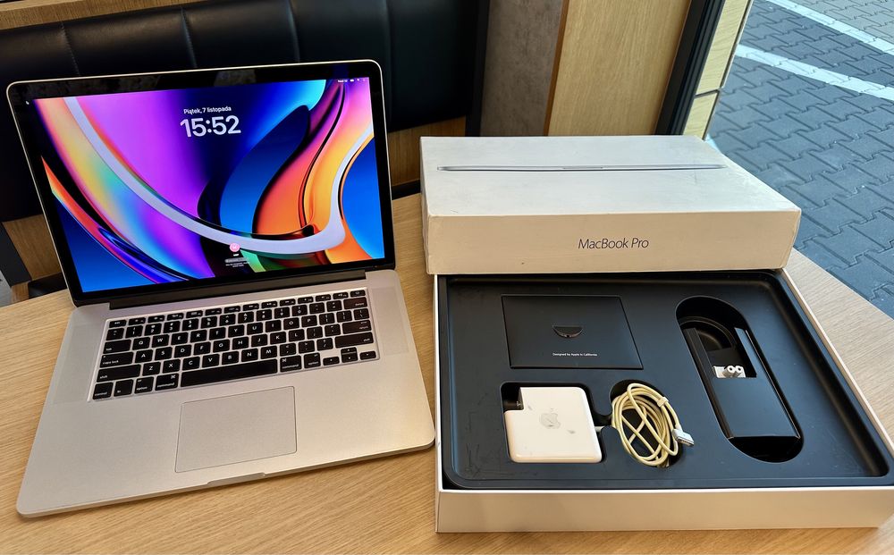 2015 Apple Macbook Pro 15 Retina A1398 i7 2.5GHz SSD 512GB AMD Radeon9