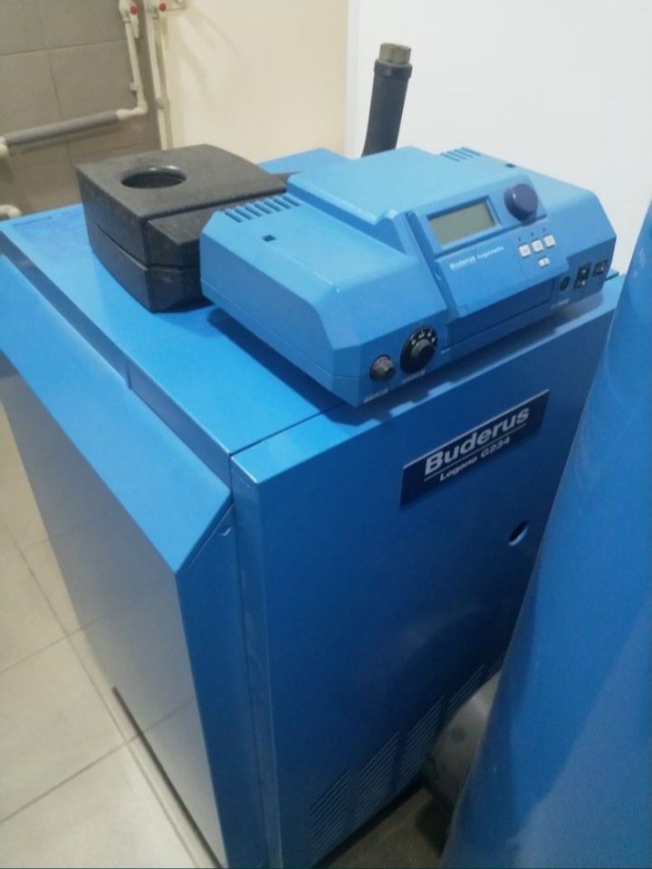Продам підлоговий газовий котел Buderus