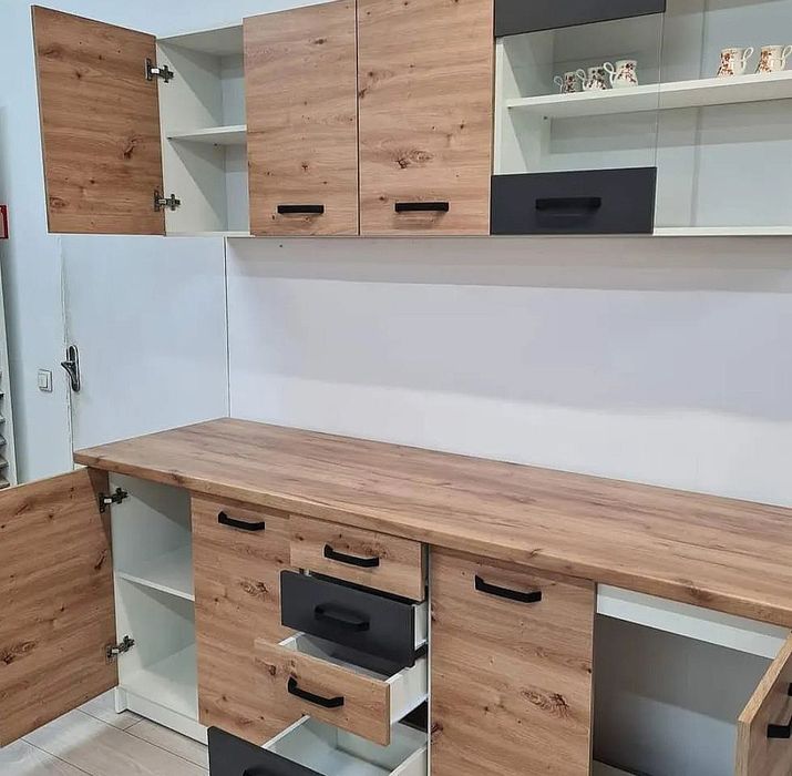 Комплект Кухня 2м Злата! В наличии в Харькове! Кухня, столешница