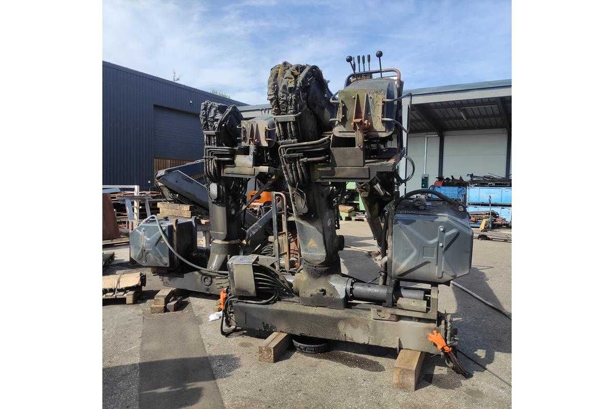 hds manipulator budowlany hiab 166 L palfinger atlas fassi