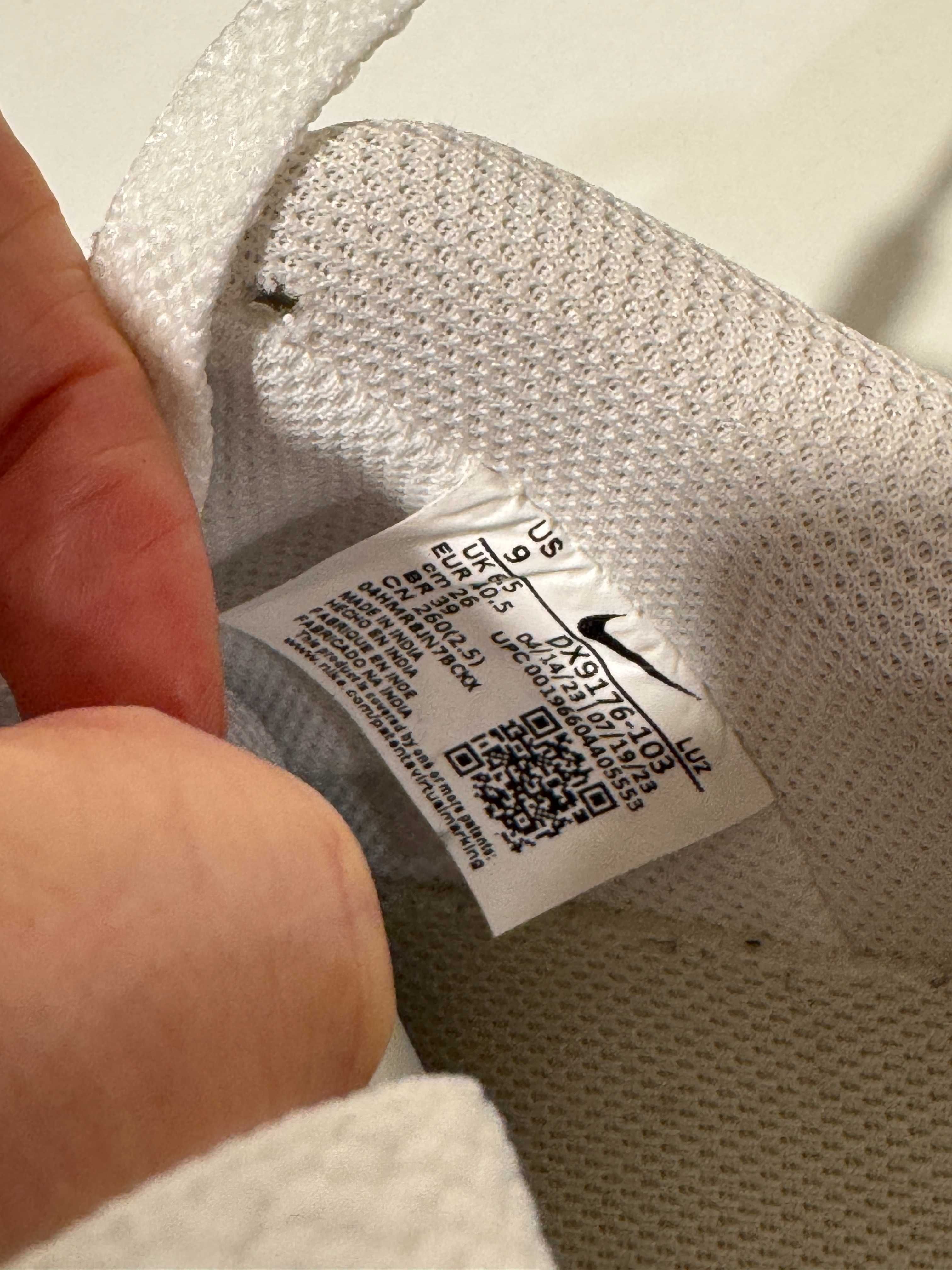 Кросівки жіночі Nike Gamma Force DX9176 103, 40.5р