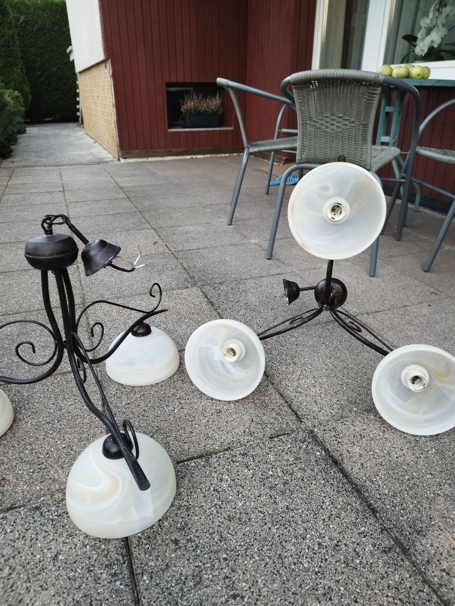 Lampy wiszące do salonu