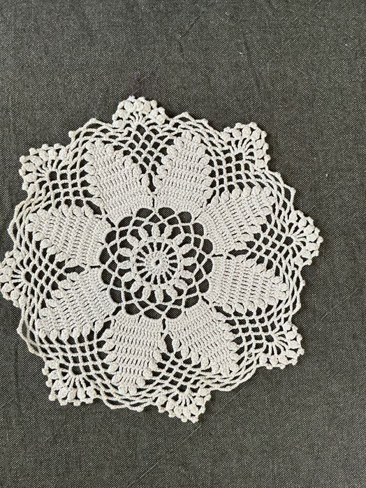 Serwetka  , duźy way or, rękodzieło, srednica ok.30 cm