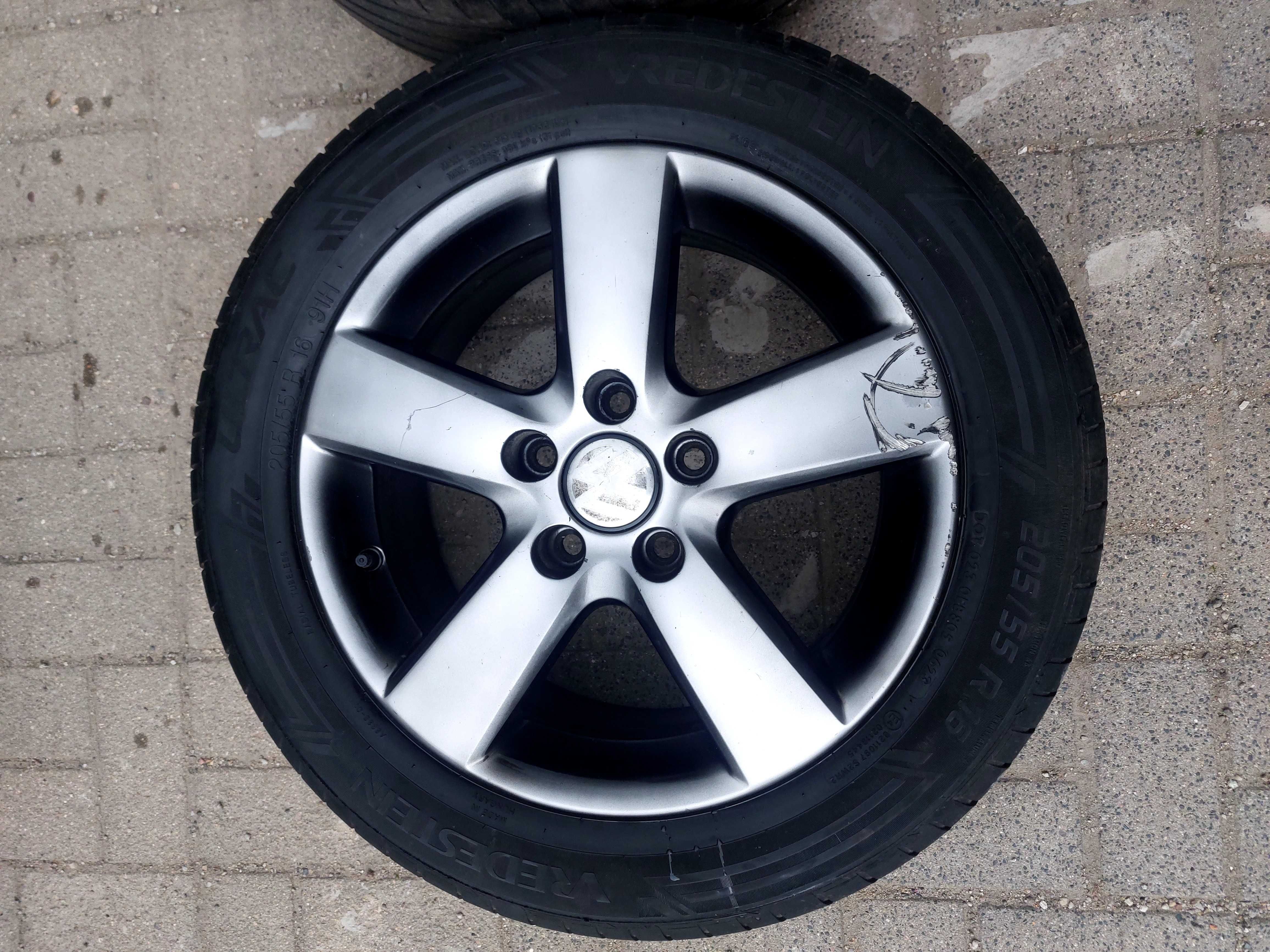 Kola 16 5x112 6,5Jx16H2 ET50 vw opony 205/55/16 produkcja 06/23