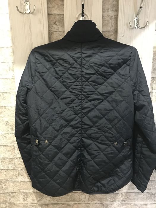 Курточка жіноча