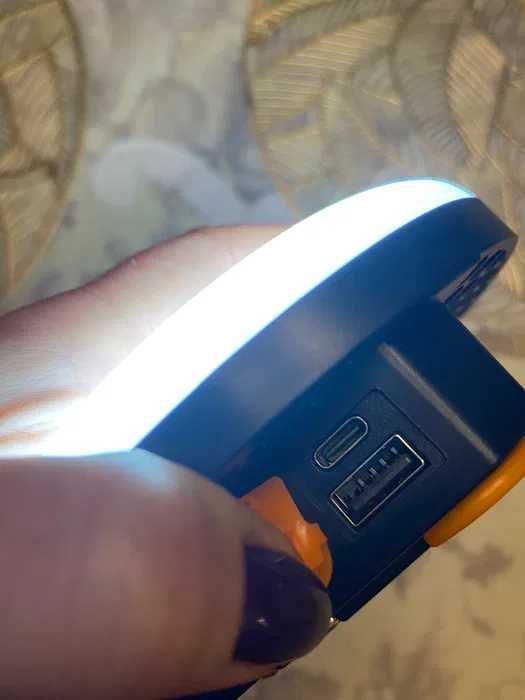 Лампа світлодіодна з функцією повер-банк, USB -кабель,6600 mAh