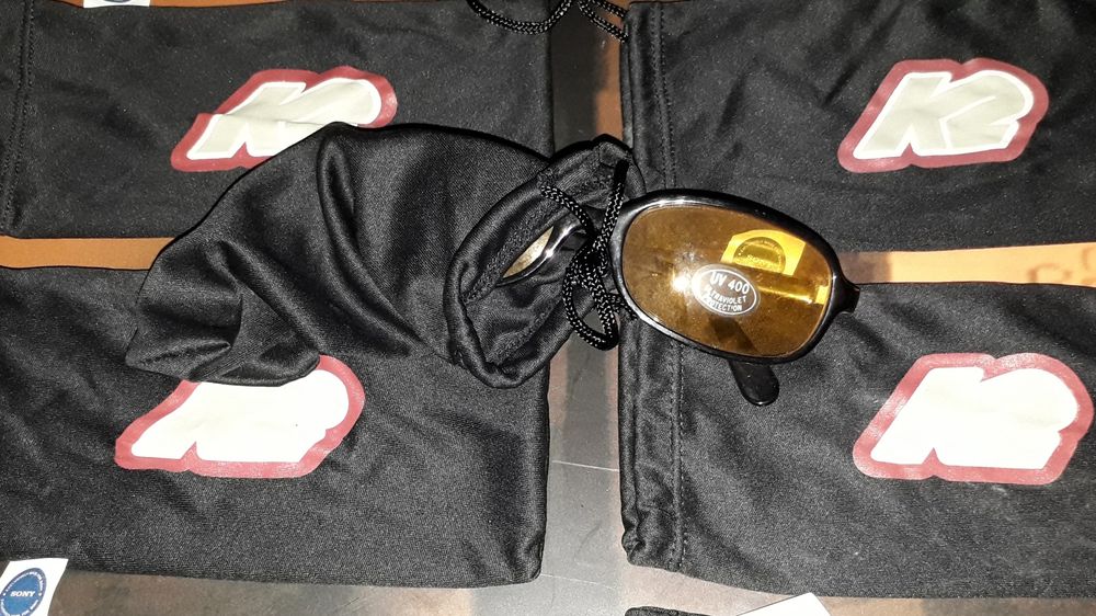 Óculos de sol com oferta bolsa