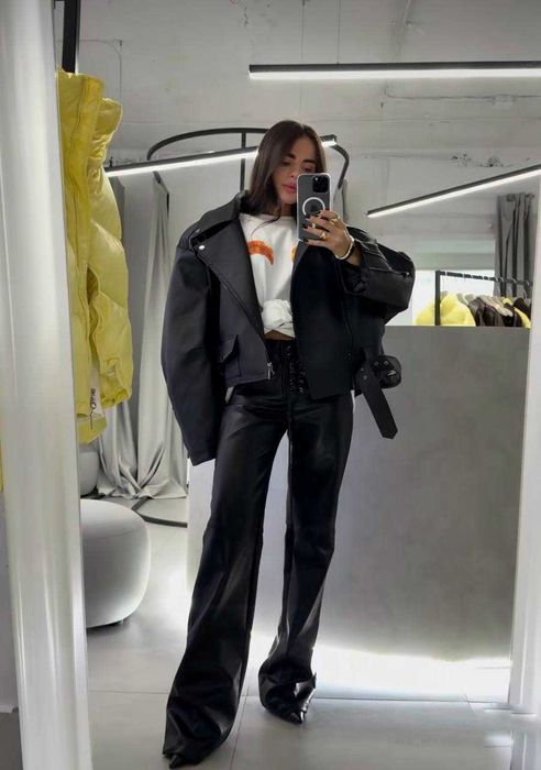 Жіночі штани  палацо з еко шкіри на шнуровці шоколад та чорні