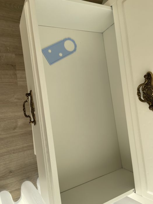 Móvel camiseiro antigo