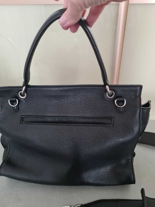 Женская кожаная сумка GUESS