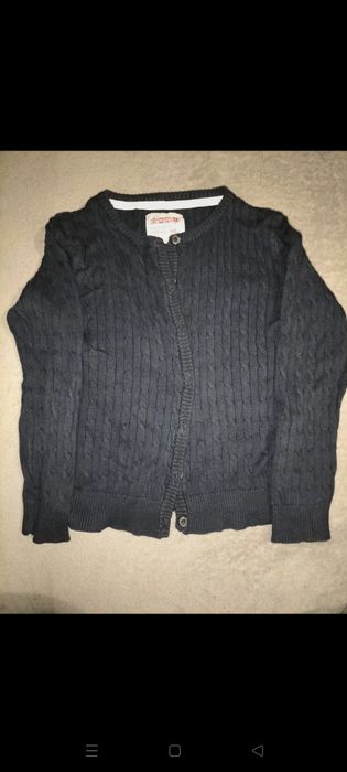 Sweterek dziewczęcy