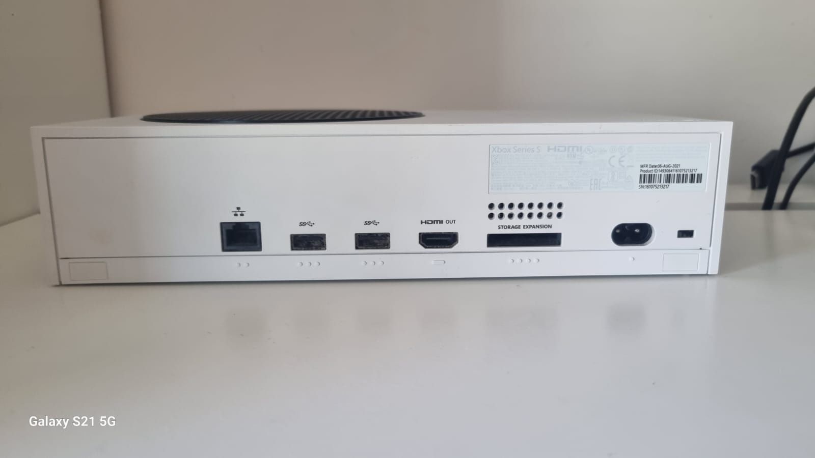 Xbox series s 512Gb + 2 comandos e cabos

- Cabos Força e HDMI
-2 C