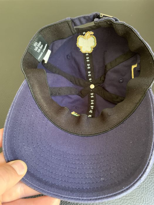 Продав кепку Under armour