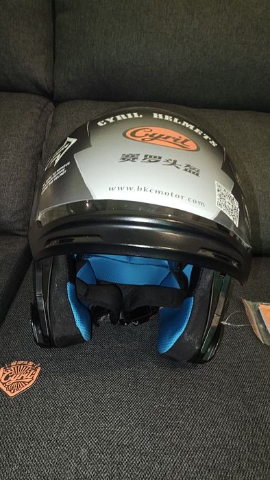 Capacete Cyril Helmets R18