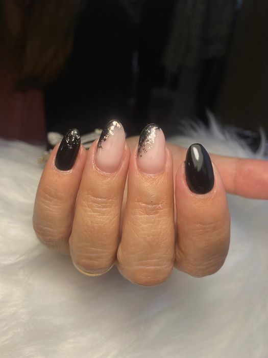 Unhas de Gel e outros serviços