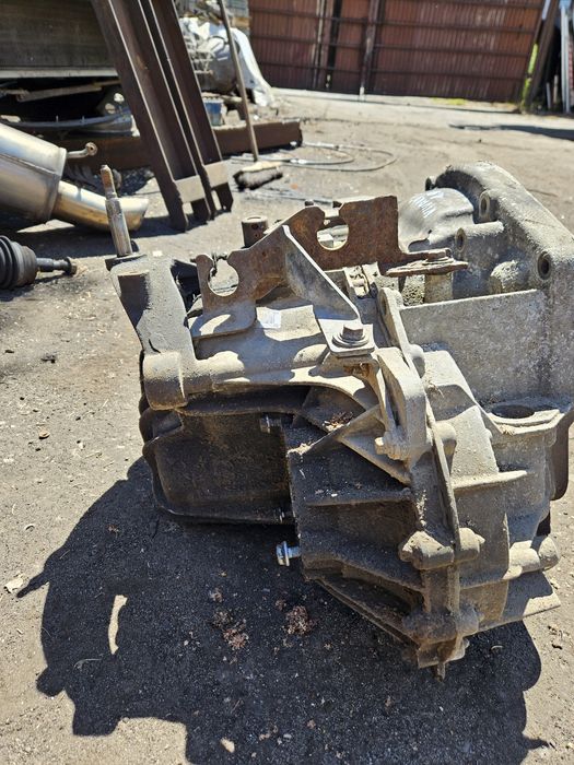 Skrzynia biegów Opel Vivaro 1,9