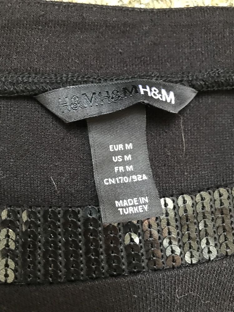 Czarna bluzka z cekinami H&M rozmiar M