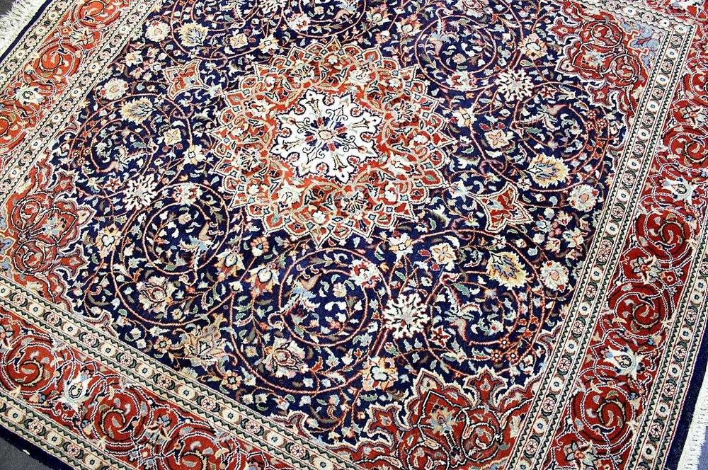 Tapete Persa Ghoum feito com Lã de Caxemira s/ Algodão - 150cm x 150cm