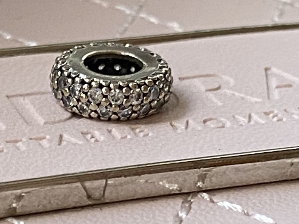 Pandora separatory pave