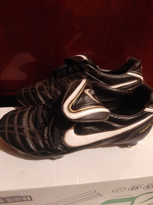 Korki chłopiece nike 36