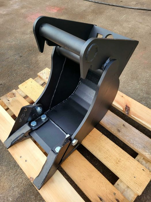 Łyżka kopiąca 23cm pasująca do mini koparki JCB 8014/8015/8016/8018/17