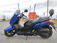 Yamaha X-MAX 125