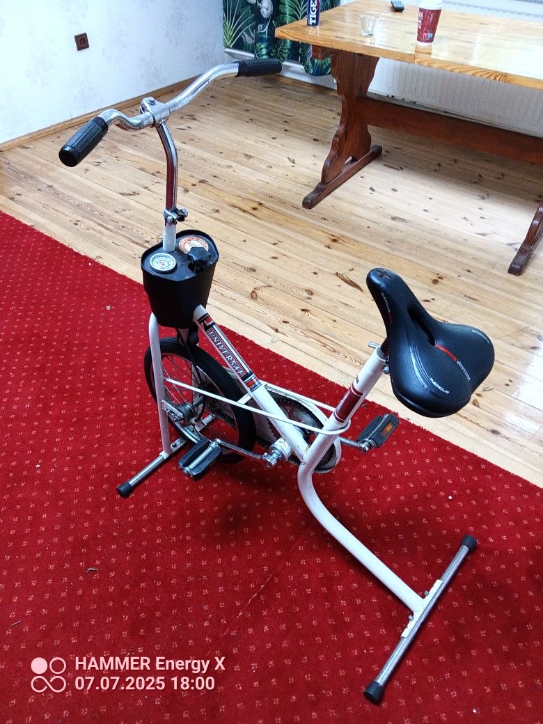 Rower stacjonarny universal