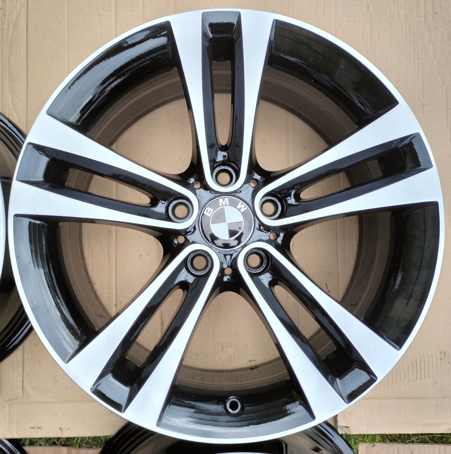 Felgi Oryginał Bmw F10 F11 F20 F30 F31 E90 E46 8Jx18 ET34 5x120