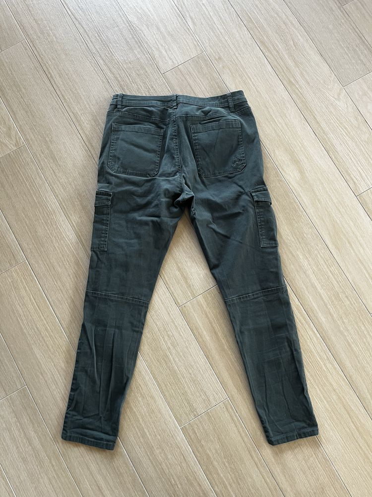 Spodnie Jeans Beloved w rozmiarze 40