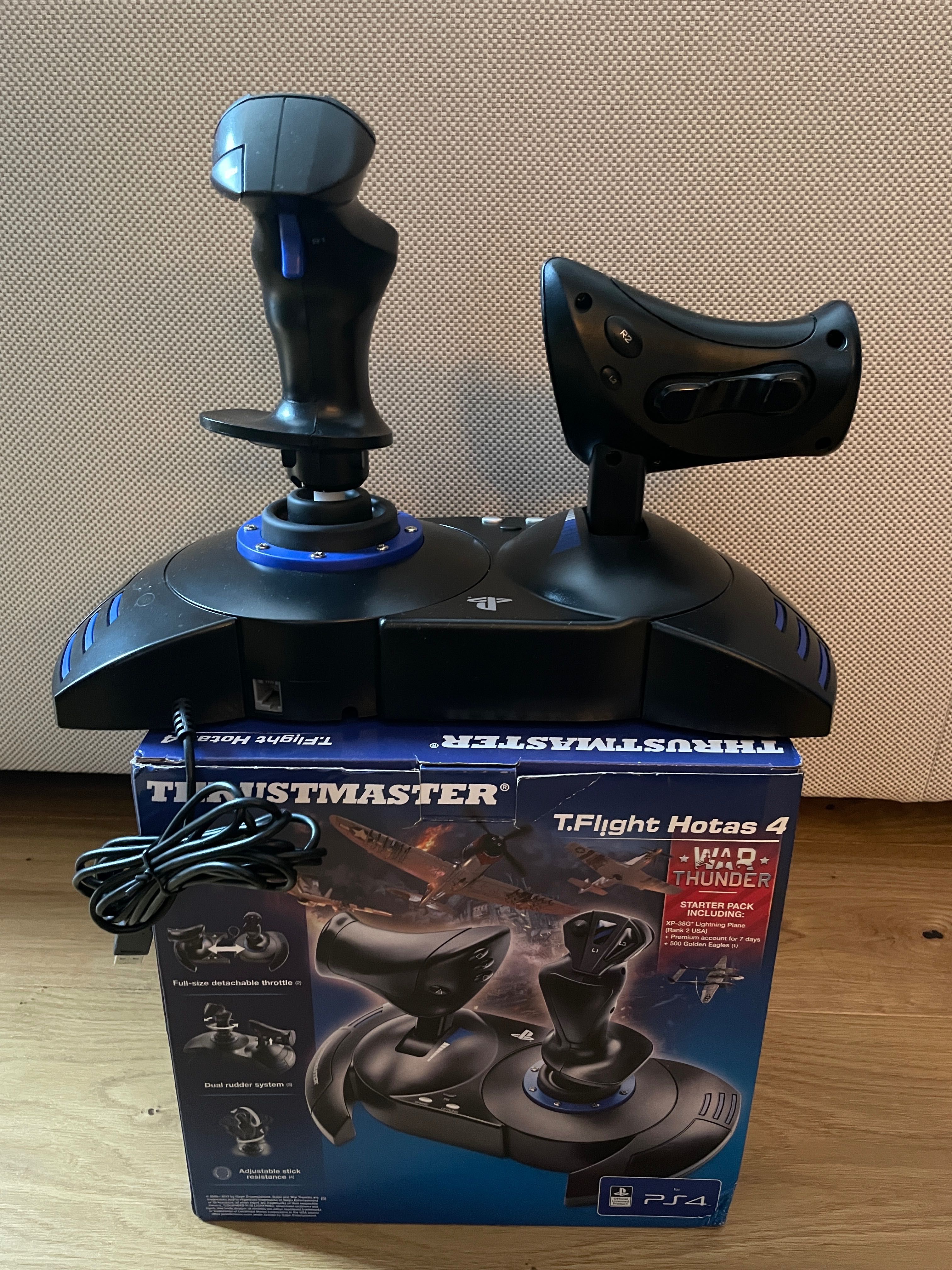 Joystick Thrustmaster T.Flight Hotas 4 PC/PS4
