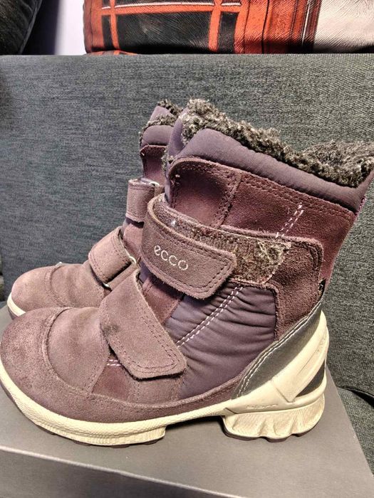 Ecco ботиночки на девочку