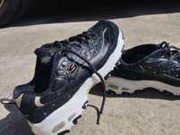 Skechers como novas