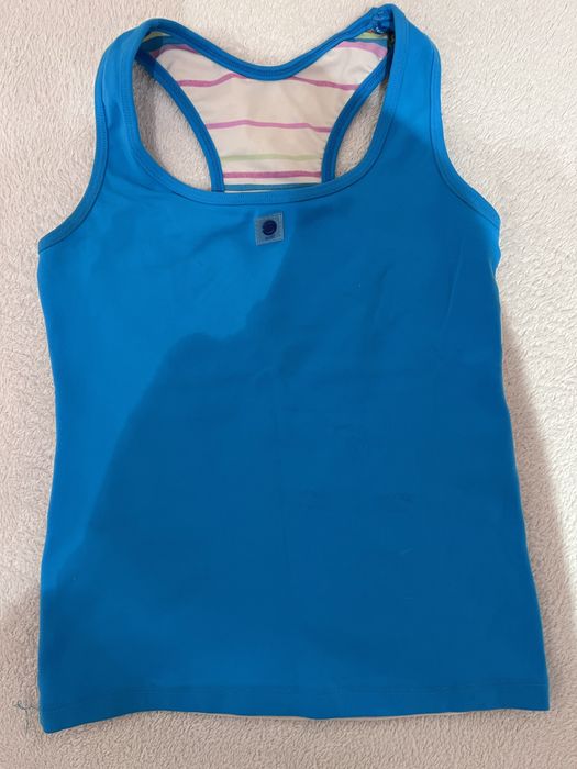 Tops desportivos