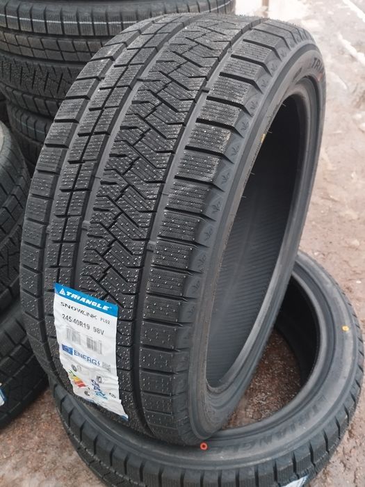 Шини Зимові
275/35 R19 100W XL Triangle SnowLink PL02