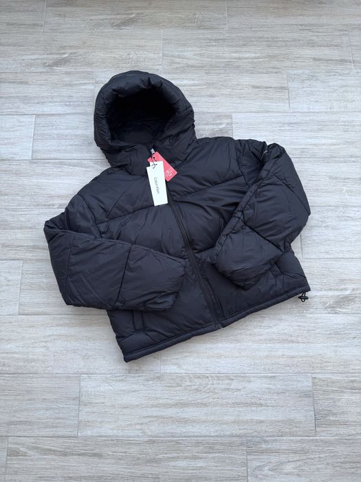 США! Теплі жіночі куртки Calvin Klein Short Hooded Puffer Оригінал S