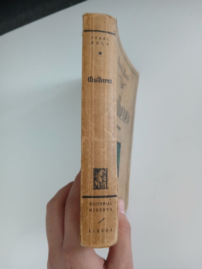 Livro "mulheres" de Pearl Buck 1°EDIÇÃO